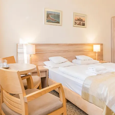 Hotel Cesarskie Ogrody-3