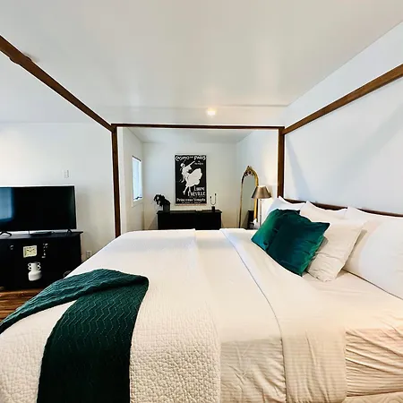 Bespoke Inn Flagstaff-2