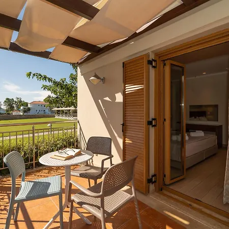 Niriides Luxury Villas-2