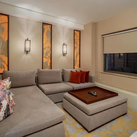 Cratos Premium Hotel Casino & Spa-3