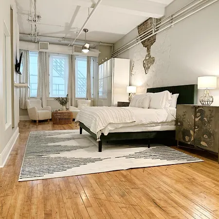 The Historic Lyric Presidential Suite-3