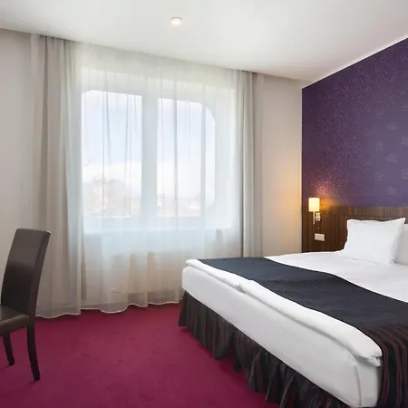Rija Vef Hotel With Free Parking-2