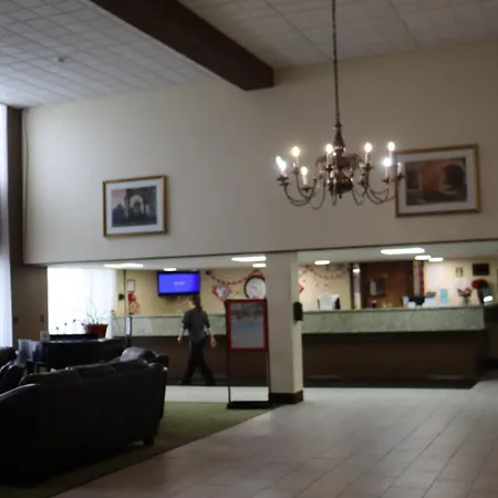 Clarion Hotel & Conference Center Lansing West-2