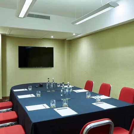 Courtyard By Marriott London Gatwick Airport-2