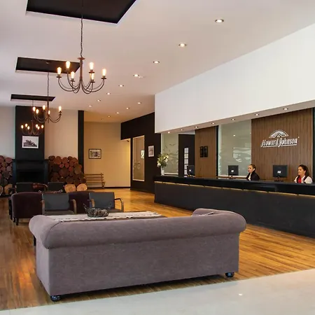 Howard Johnson Hotel & Convention Center Madariaga - Carilo-3