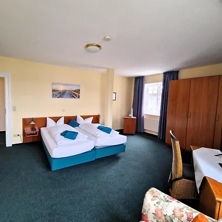Hotel Fährhaus Niederkleveez-3