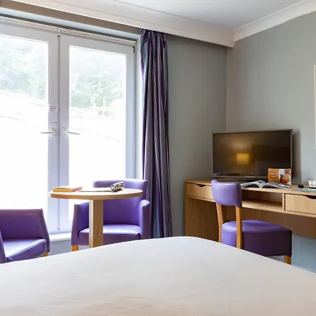 The Caledonian Island Hotel-3