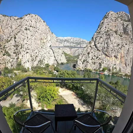 Hotel Villa Dvor (Adults Only)-3