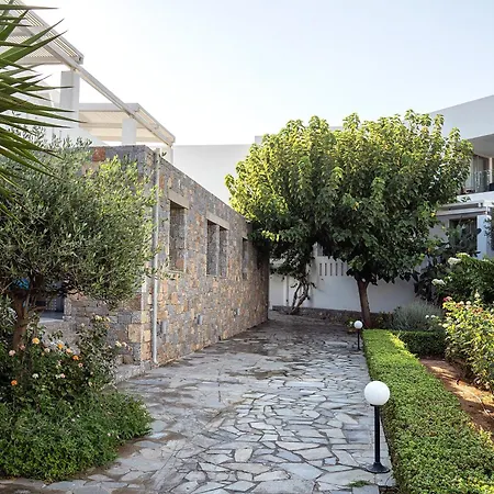 Maritimo Beach Hotel-3