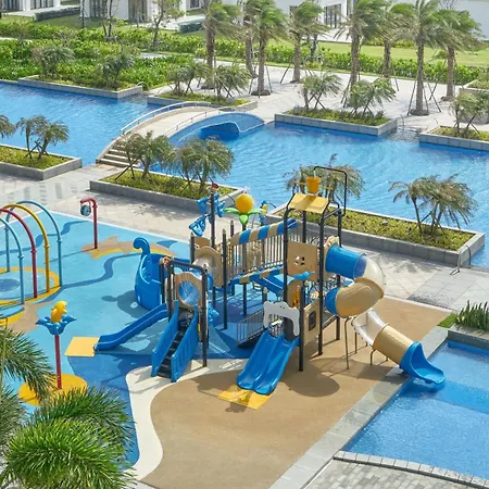 Sheraton Grand Danang Beach Resort & Spa-3