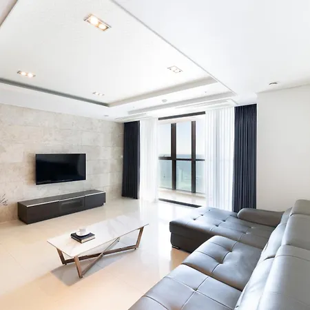 Pale De Cz Condo-3