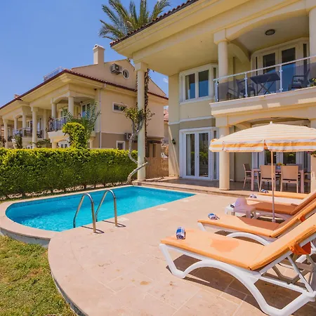 Sunset Beach Villas And Apartments-3