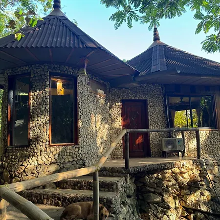 Sangat Island Dive Resort-3