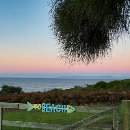 Bear Gully Coastal Cottages-2