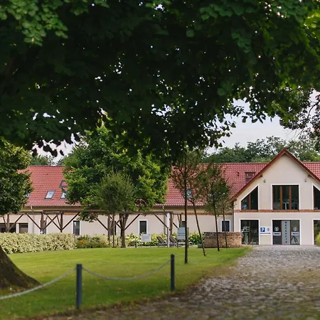 Dwor Kolesin-3