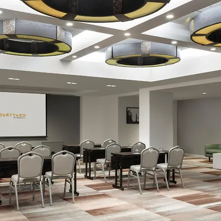 Courtyard By Marriott Lima Miraflores-3