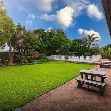 Admirals Lodge Guest House And Brightways Self Catering Apartments-2