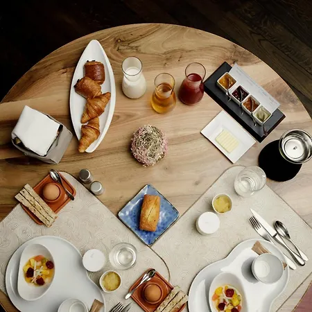 Maison Decoret - Relais & Chateaux-3