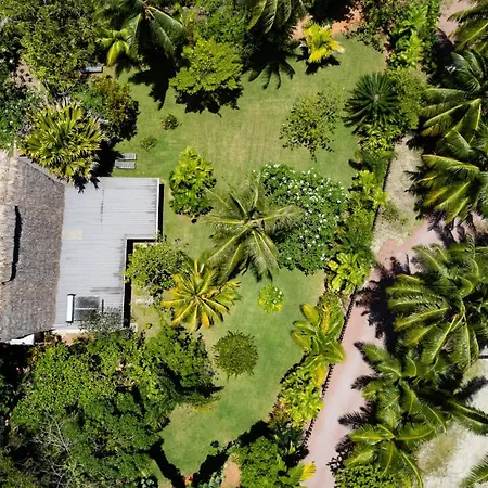 Anse Lazio Lodge-2