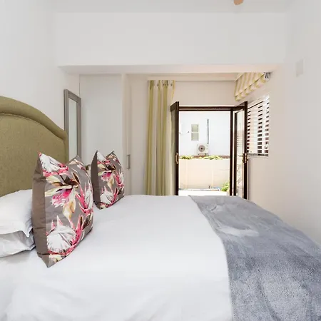 Maartens Guesthouse-3
