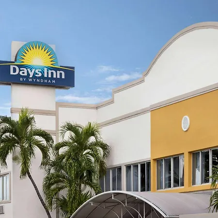 Days Inn By Wyndham Miami Airport North-3