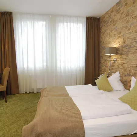 Nells Park Hotel-2