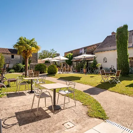 Le Pigeonnier Du Perron Hotel-3