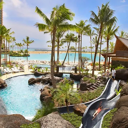 Hilton Hawaiian Village Waikiki Beach Resort-3