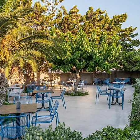 Hippocampus Hotel-2