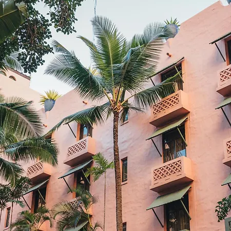The Royal Hawaiian, A Luxury Collection Resort, Waikiki-3