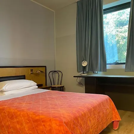 Art & Hotel Treviolo-2