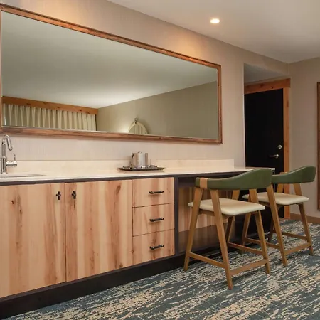 Edgewater Missoula, Tapestry Collection By Hilton-2