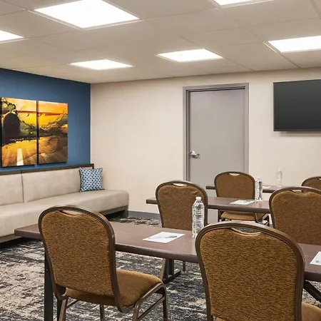 Hampton Inn Chicago-O'Hare International Airport-2