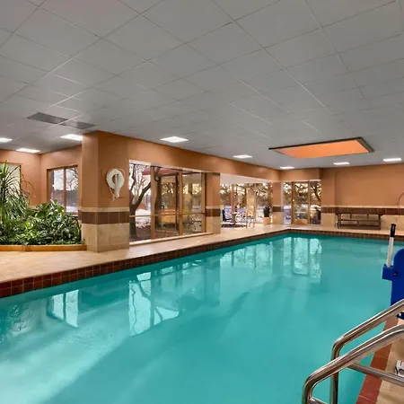Embassy Suites By Hilton Chicago North Shore Deerfield-3