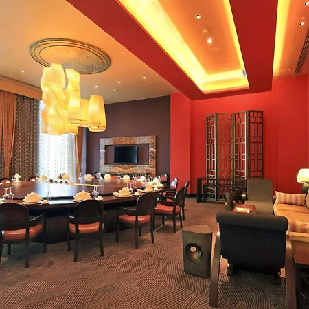 Hilton Qingdao Golden Beach-3
