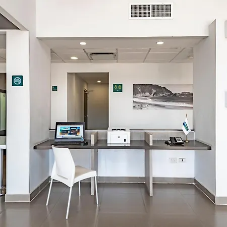 City Express Junior by Marriott Ciudad del Carmen Aeropuerto-2