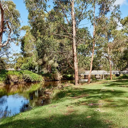 Lorne Foreshore Caravan Park-2