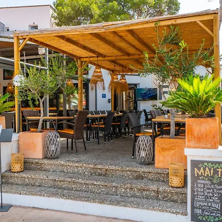 Hostal Alzina-2