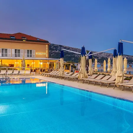 Hotel Dobrovit-2
