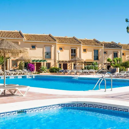Ramada Hotel & Suites By Wyndham Costa Del Sol-3