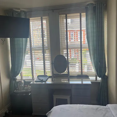 The Trelinda Guest House-3