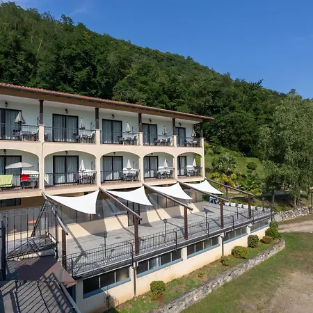 Hotel Fontaine Bleue-3