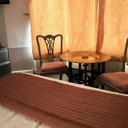 Brighton Inn Boutique Guest Accommodation-2
