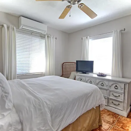 Gulfside Resort Unit 2-2