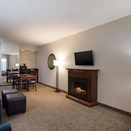Comfort Suites Suffolk - Chesapeake-3