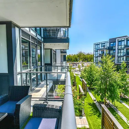 Pet Friendly Condos At Friday Harbour-3