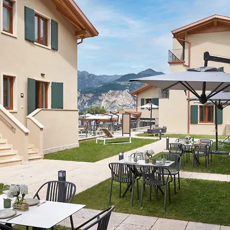 June Stay Lake Garda-2