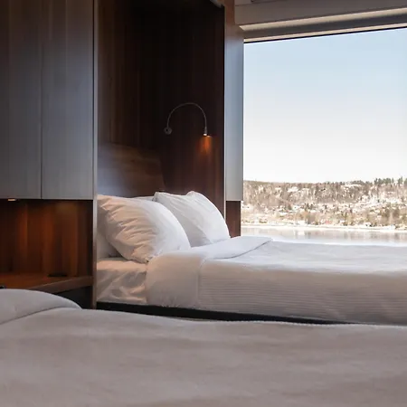 Hotel Chicoutimi, Affilie A Hyvi-2