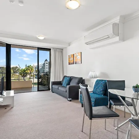 Dolphin Quay Apartments-3
