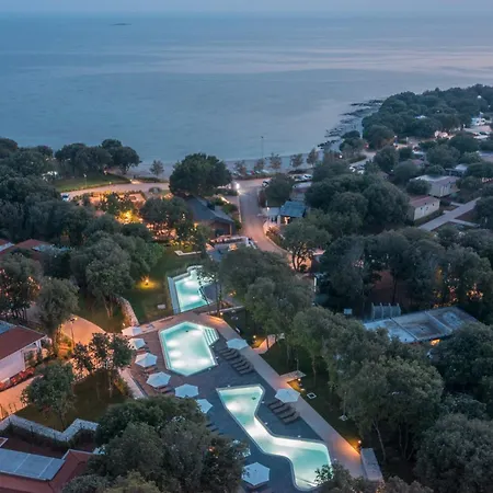 Luxury Glamping Beach Villas Porto Bus-2